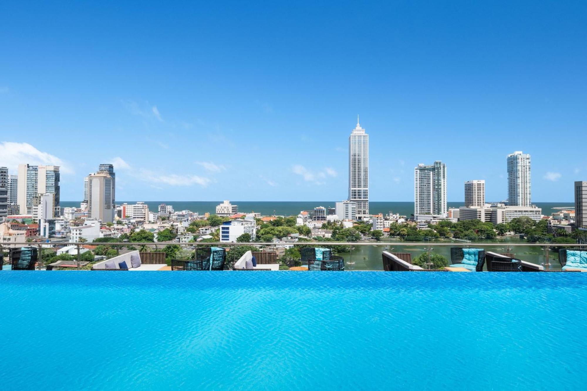Courtyard By Marriott Colombo Exterior foto